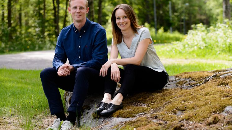 Att Aron Kristoffersson och Frida Nilsson redan gjort en mycket framgångsrik bolagsresa med Aleva ger dem fördelar i startupbolaget, men tid är en bristvara. Därför söker de nu en partner att bygga Samarit med.