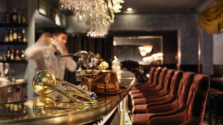Stora hotellet och Gotthards krogs välkomnande bar.
