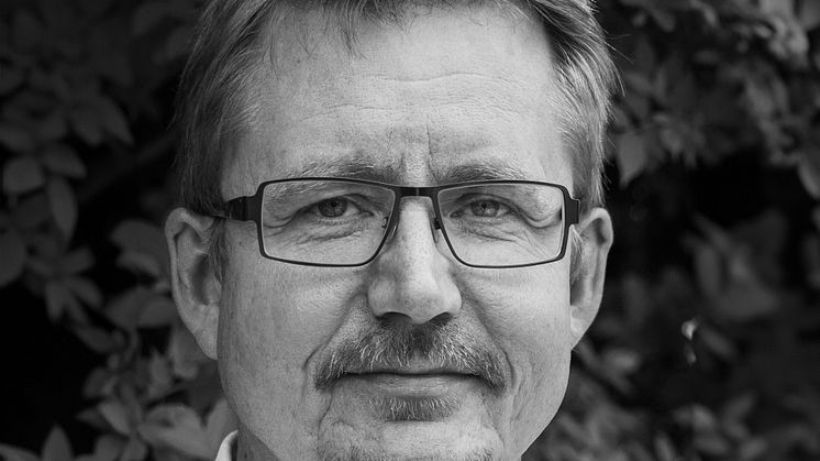 Lars_K_Christiansen_forfatterportræt_Presse.jpg