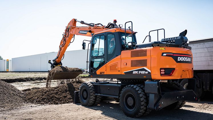 Nya DX140W-7 ur den kommande hjulgrävarserien från Doosan