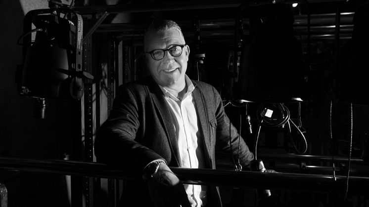 Teaterdirektør Lars Sennels_ fotoJacobStage.jpg