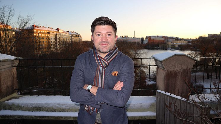 Författarbild Ted Wärnåker.jpg