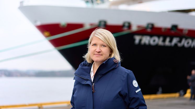 Anne_Solsvik_Photo_Max_Emanuelson_Hurtigruten.jpg