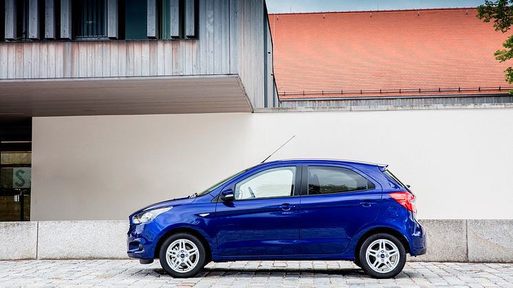 Kis autó, nagy érték: a vadonatúj Ford KA+ kimagasló térkínálattal, alacsony fogyasztással és remek vezetési élménnyel érkezik