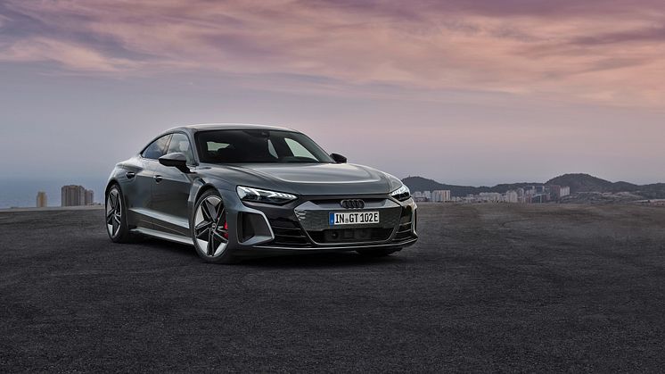 Audi RS e-tron GT (Daytonagrå)