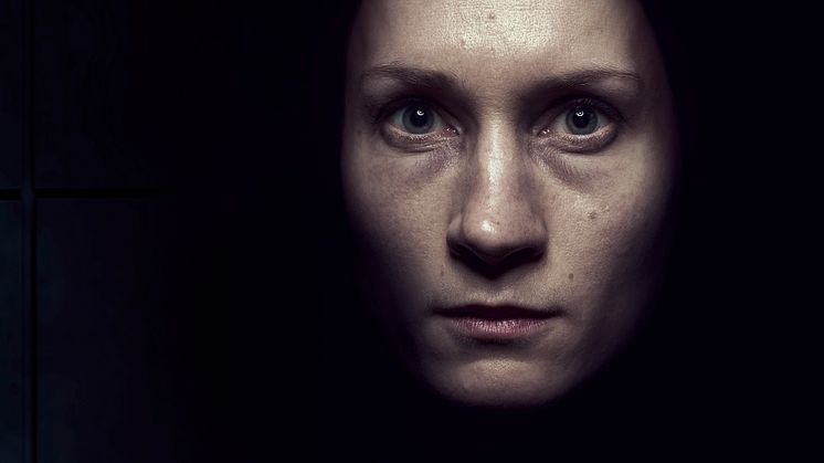 Birgitte Larsen spiller Grace i Renset (Foto: Øyvind Eide).
