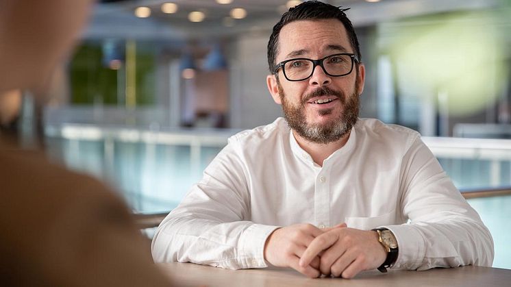 Simployers juridiske rådgiver Jørgen Brostrøm sier det ikke nødvendigvis er far som må ta ut "pappapermisjonen" ved fødsel. FOTO: Simployer