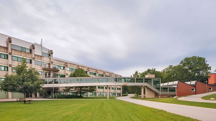 Avancerad energilösning försörjer stora delar av Stockholms universitet med värme och kyla 