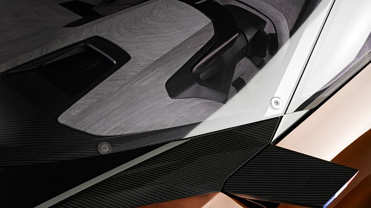 Onyx – djärva materialval, hybridteknik och superbilsprestanda