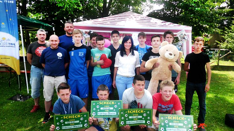 Fussballfest der guten Tat in Rötha