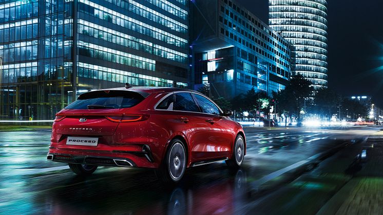 kia_pressrelease_2018_PRESS-HIGHRES_proceed_3-4rear_bg