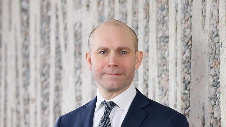Adm. direktør Lars Haram i Oslo Pensjonsforsikring legger frem et godt resultat for 2023, selv om året også har vært krevende for deler av virksomheten. Foto: Morten Brakestad