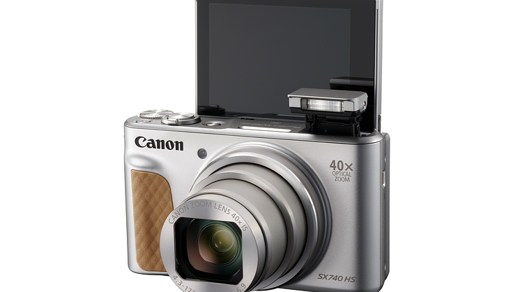 23_Canon PowerShot SX740 HS_SL_FrontSlantLeft_RTI_824