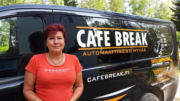 Sitoutuminen ja pitkäjänteisyys kuvaavat erityisen hyvin Kirsi Heinosen tapaa toimia BNI ryhmässä. Ja kun ryhmä menestyy, saa sen myötä myös itse hyviä tuloksia, Kirsi toteaa.