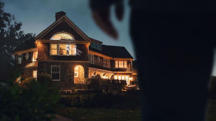 Obetald reklam. Bilden lånad av Netflix från den läskiga serien The Watcher som vi inspirerades av :)