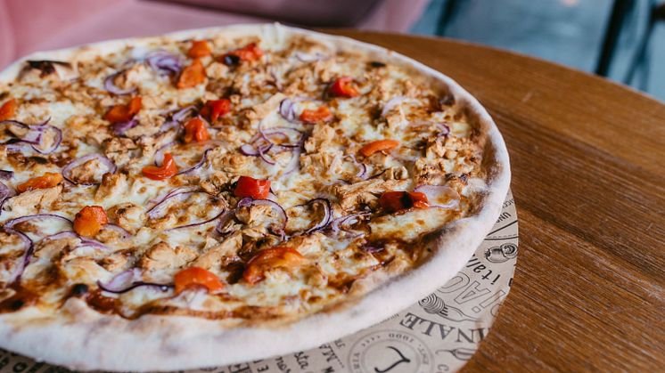 LO_Pizza_bbq_chicken_veg