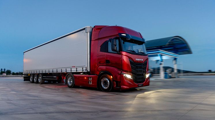 IVECO S-WAY