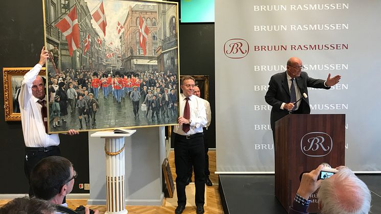 Jesper Bruun Rasmussen selling Paul Fischer’s painting for DKK 2.1 million.