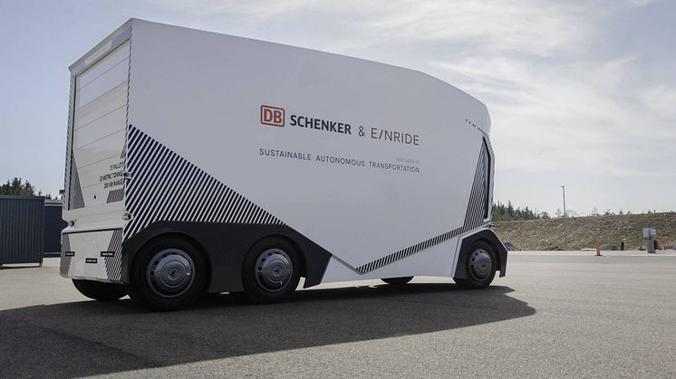  DB Schenker and Einride announced they will install the world´s first self-driving electric transport system for heavy transports on public roads – already this fall. The agreement includes the installation of one pilot at a facility in Sweden, with