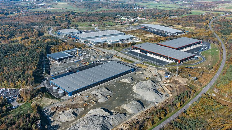 #TRANSACTION The divestment of ”Project Ostium,” one of the largest logistics transactions ever carried out in Sweden, representing a milestone in the Swedish real estate market. 