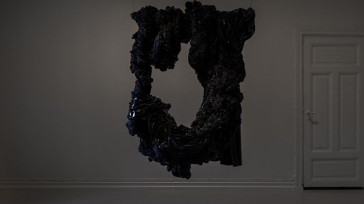 Hanne Friis - Svart Sirkel / Black Circle