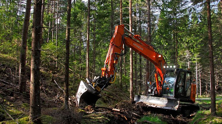 Hitachi ZX135US-5 Nordic F