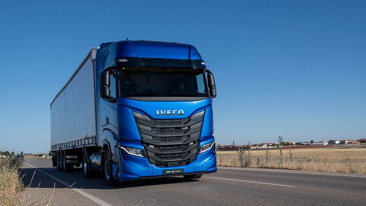 IVECO S-Way NP