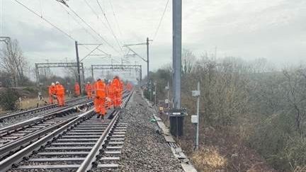 Network Rail engineers on site at Hillmorton