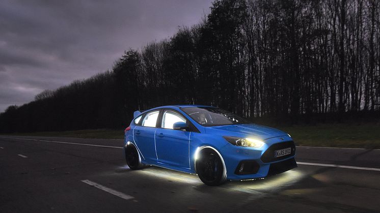En tur i en Ford Focus RS er bedre end et lidenskabeligt kys