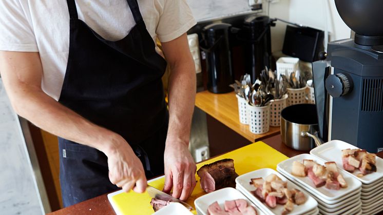 Hällstekt Linderödsgris, havssalt & steksky, Stefan Eriksson, Atelier Food