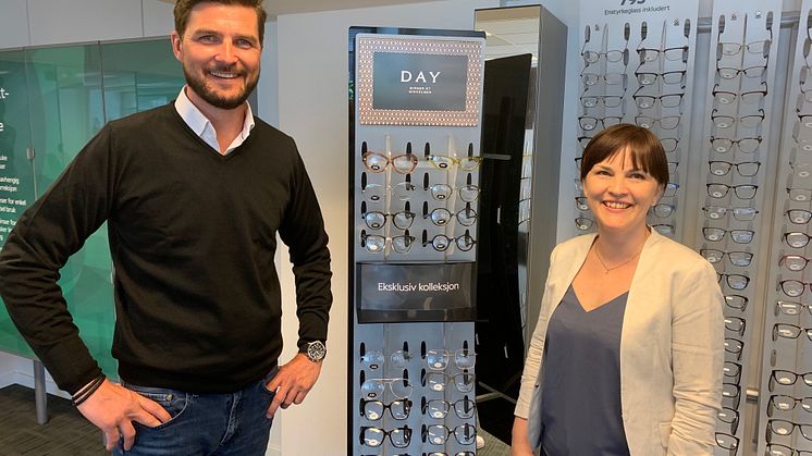 LAGARBEID: Specsavers er blant Europas beste arbeidsplasser. Ingrida Holst og Henning Eriksen venter i spenning på de nasjonale resultatene for Specsavers Norge.