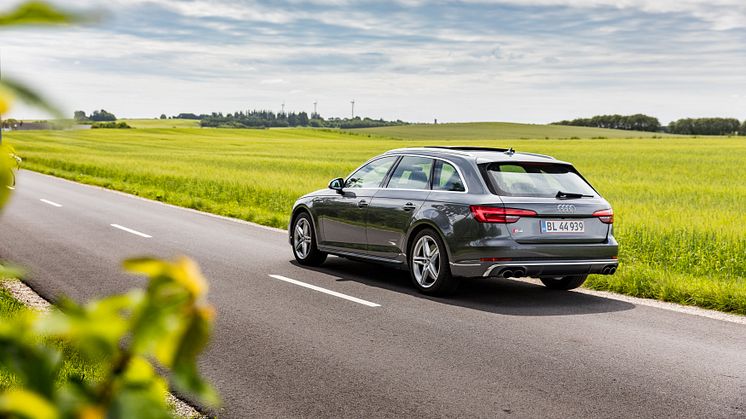 Audi S4 Avant (Daytonagrå)