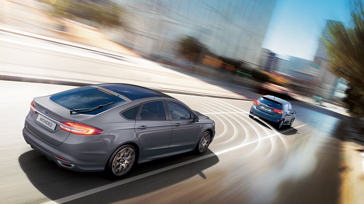 2019FordMondeo-Hybrid_010