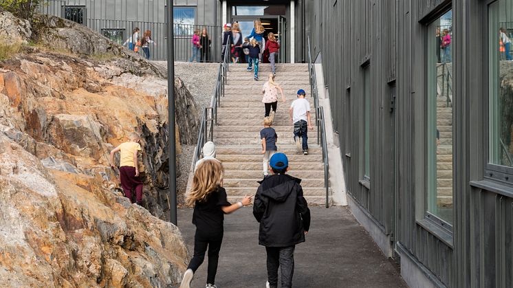 Långbrodalsskolan förvaltas av SISAB