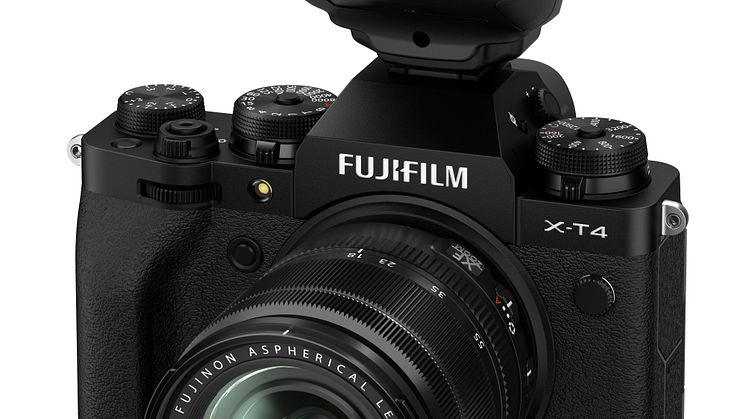 EF-W1_front_xt4.jpg