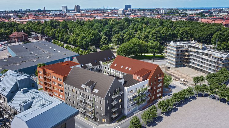 Många av lägenheterna i det nya HSB kvarteret får balkong eller uteplats.
