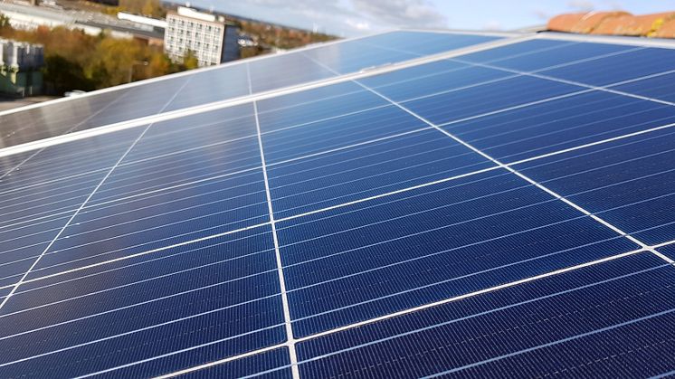 80 solpaneler har installerats på HSB Skånes hyresfastighet kv Klostervallen på Nordanväg i Lund.
