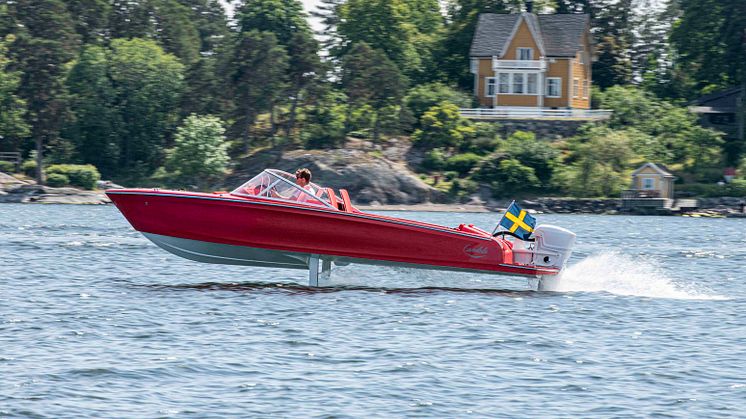 Candela C-7