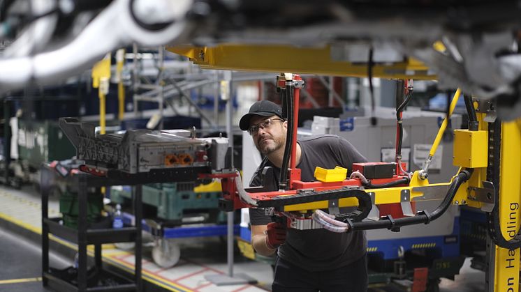 Jaguar Land Rover lanserer Future Skills Programme for opplæring av 29.000 personer innen moderne luksus og en helelektrisk fremtid 