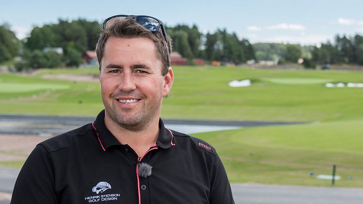 Golfbanedesigner Christian Lundin beställde en hel stadsdel av Radar arkitektur. Foto Jonas Alvsten