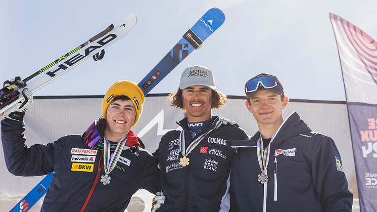  Alvin Noaksson tre på junior-VM i telemark. Foto: @fistelemark/Sam Decout. 
