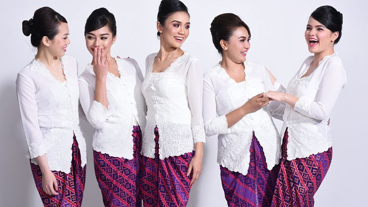 Cabin Crew Secrets Revealed! This is How They Manage To Look Beautiful and Confident Despite The Stress They Face