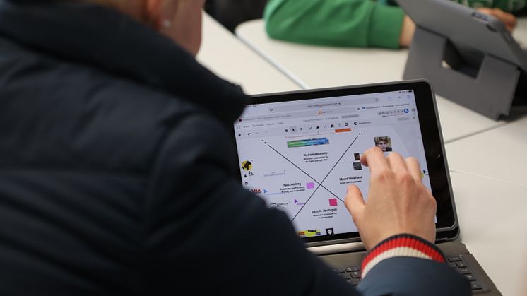 Medienkompetenzzentrum Vechta - Schülerinnen und Schüler lernen über Desinformation und Fake News