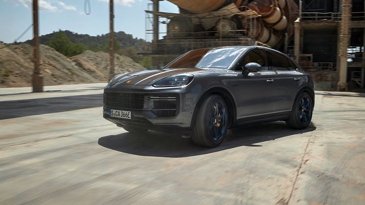 Porsche Cayenne Turbo E-Hybrid Coué GT-pakke