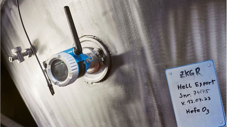 Jäsningsmonitorn QWX43 från Endress+Hauser är installerad direkt i jäsningstanken.