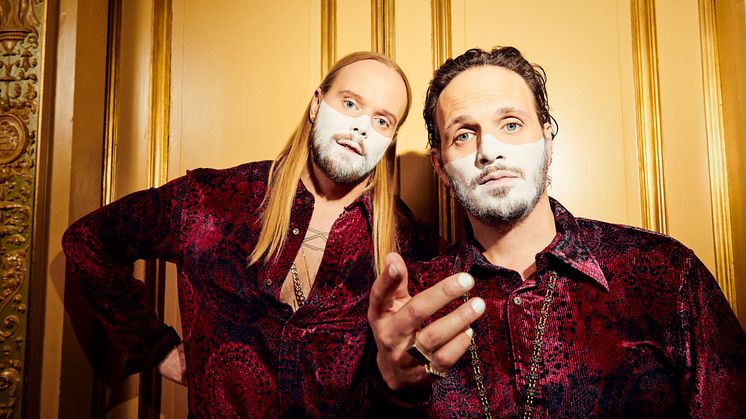 Den 17. november kan du opleve den svenske duo Vargas & Lagola, når de i Lille VEGA åbner pop-posen med fængende hooks og dobbeltklæbende melodier. 