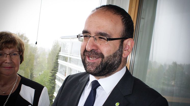 Bostadsministern imponerades av Skellefteås träbyggande