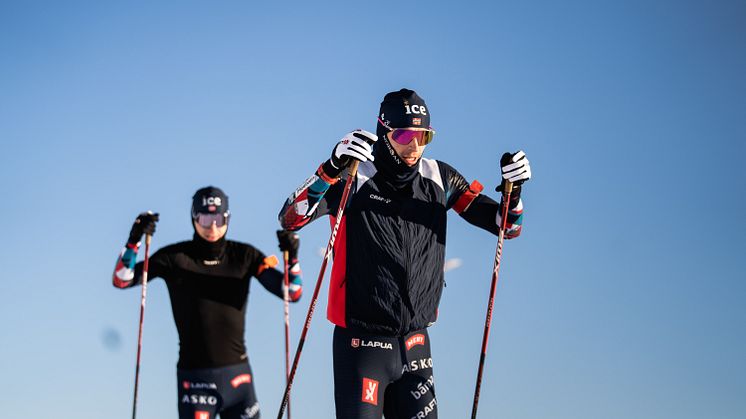 KLAR FOR VM: Sturla Holm Lægreid og Johannes Thingnes Bø utgjør halvparten av Norges mixed stafett-lag i VM i Oberhof. Foto: Emil Sørgård