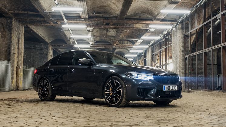 BMW M5 "behind the scenes"
