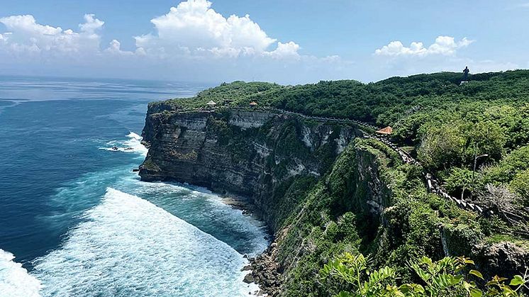 Uluwatu-Beaches.jpg